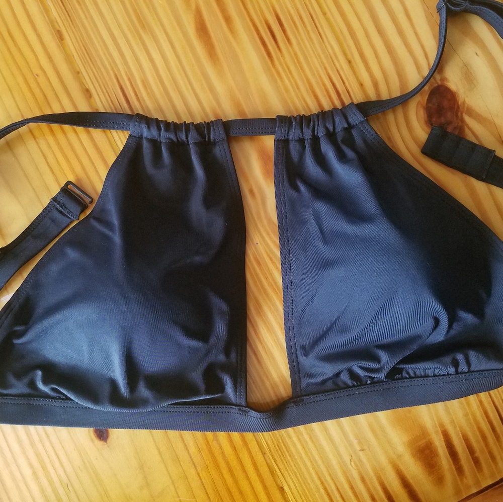 Adore Me bikini top